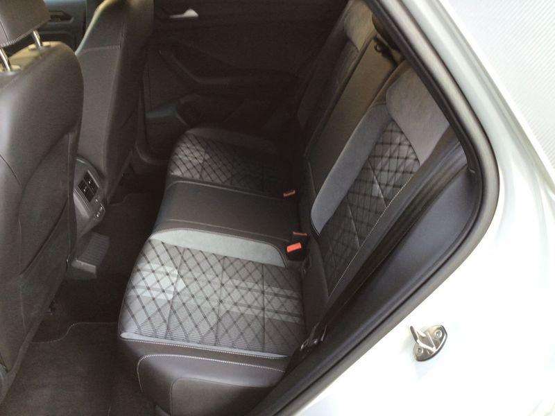 Volkswagen T-Roc T-Roc 1.5 TSI ACT DSG R-Line
