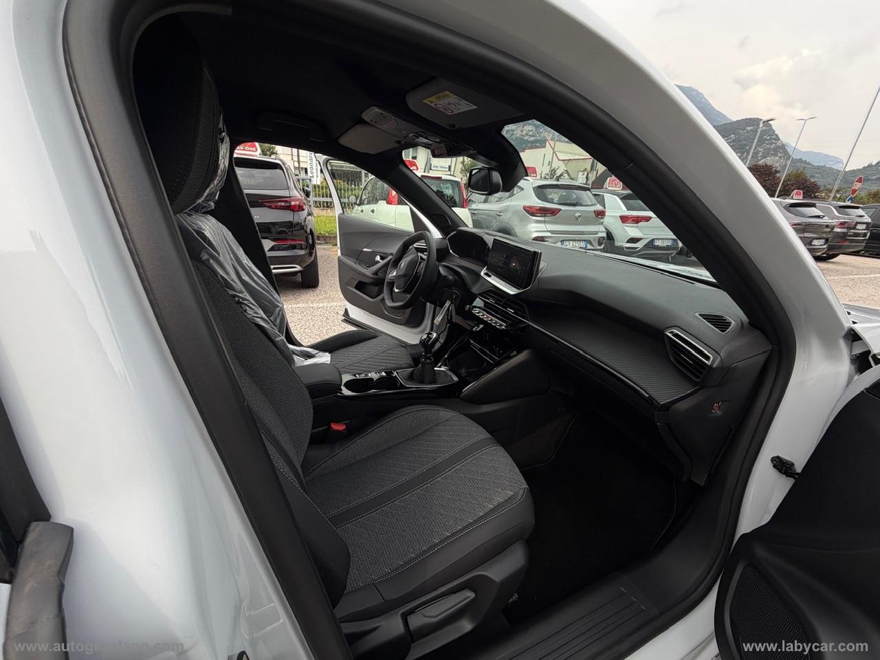 PEUGEOT 2008 PureTech 100 S&S Allure