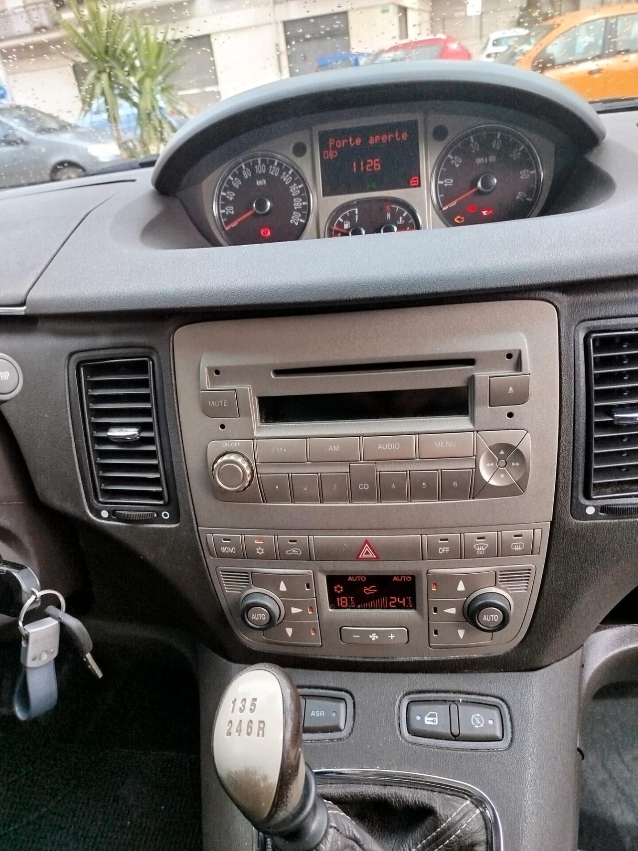 Lancia MUSA 1.4 16V EURO 5 S&S Platino