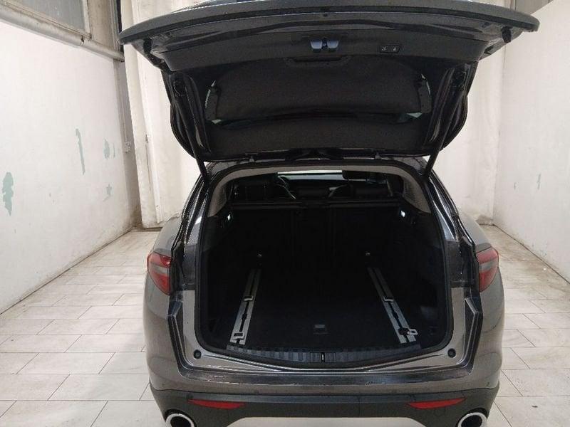 Alfa Romeo Stelvio 2.2 t Executive Q4 210cv auto
