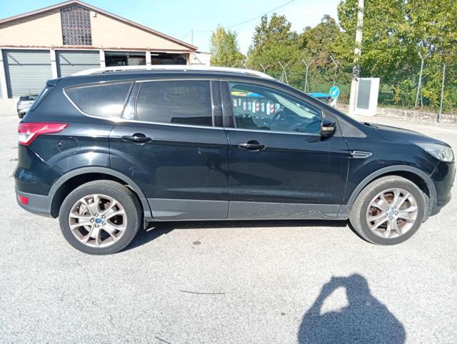 FORD Kuga 2.0 TDCI 150 CV S&S 4WD Powershift Titanium