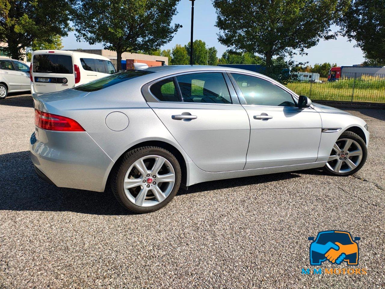Jaguar XE Berlina XE 2.0d Prestige awd 180cv auto