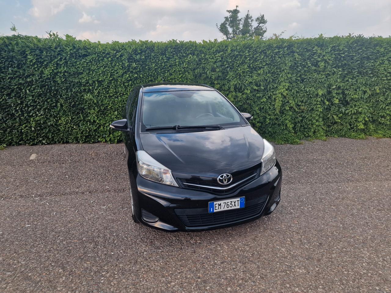 Toyota Yaris 1.3 5p Automatica