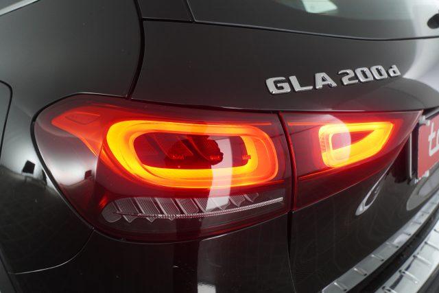 MERCEDES-BENZ CLA sse GLA GLA 200 d Automatic SPORT