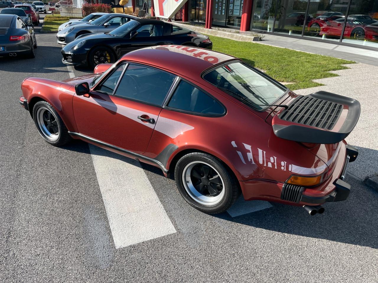 Porsche 930 911 - 3.3 Turbo
