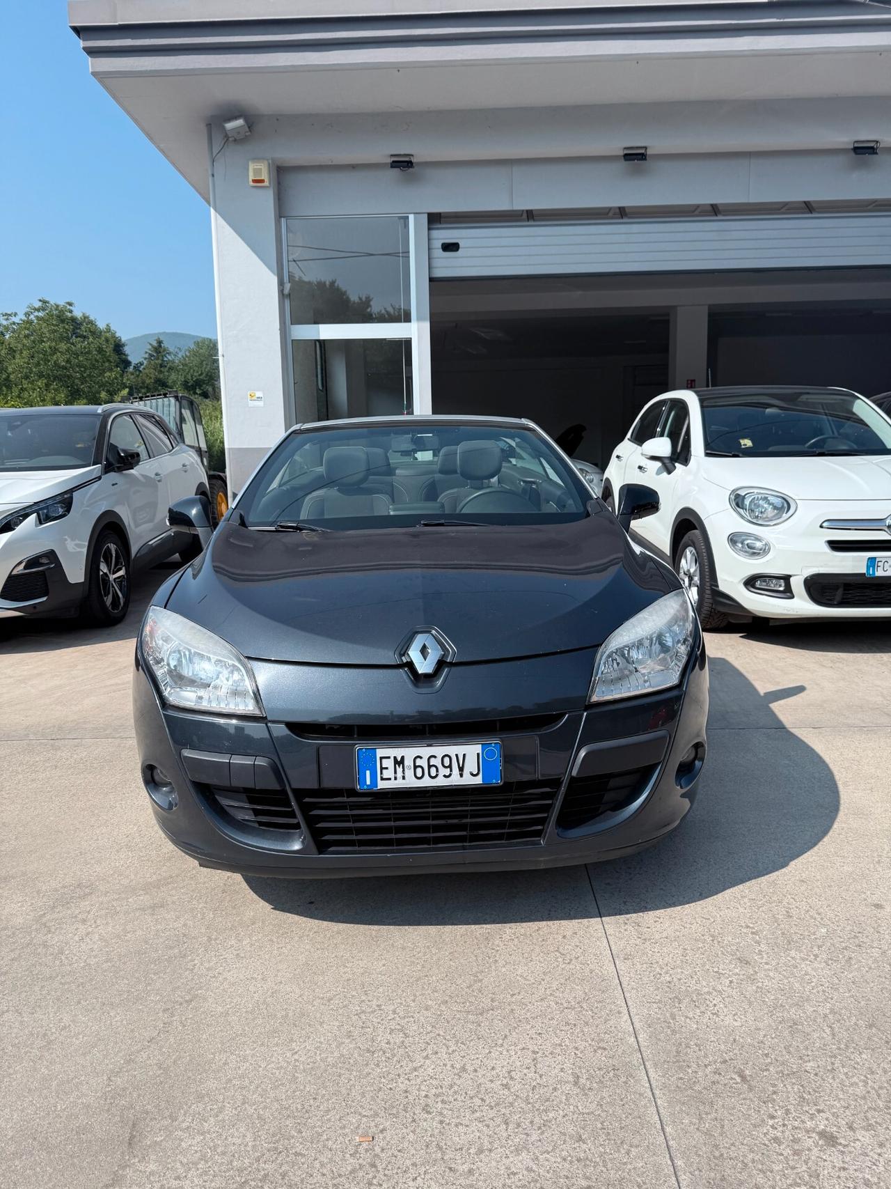 Renault Megane Mégane C-C 1.5 dCi 110CV Wave Edition