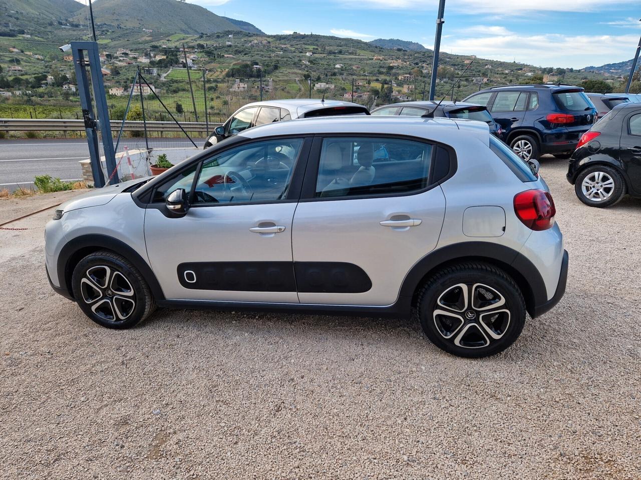 Citroen C3 PureTech 1.2 Live Edition