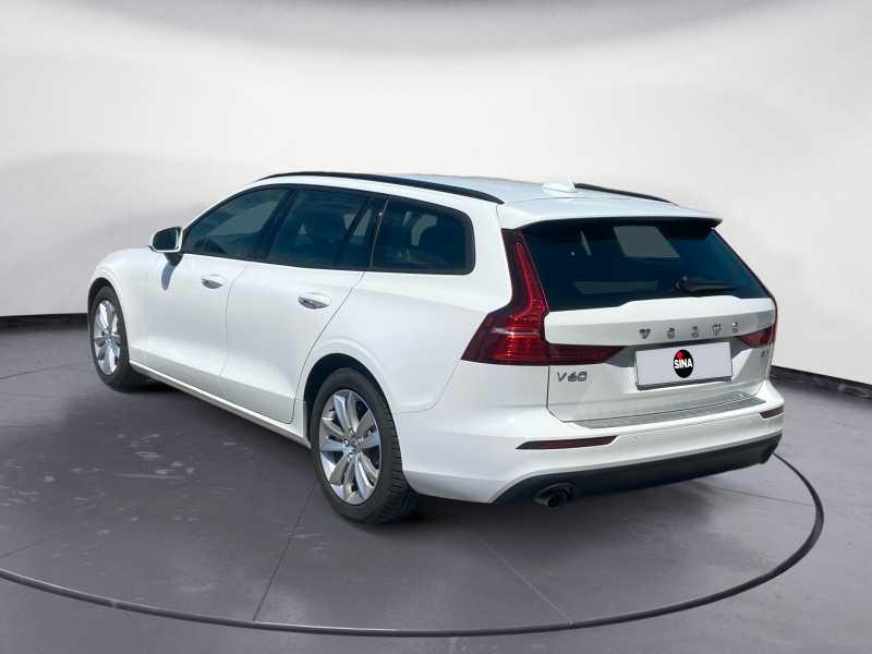 VOLVO V60 2.0 b4 Momentum Business AuTo