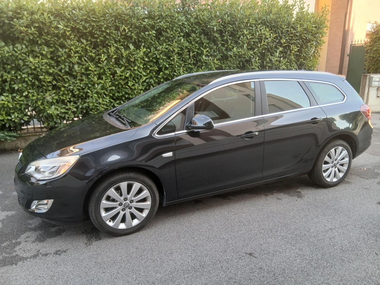 Opel Astra 1.4 Turbo 140CV Sports Tourer Cosmo UNICO prop KM 70000
