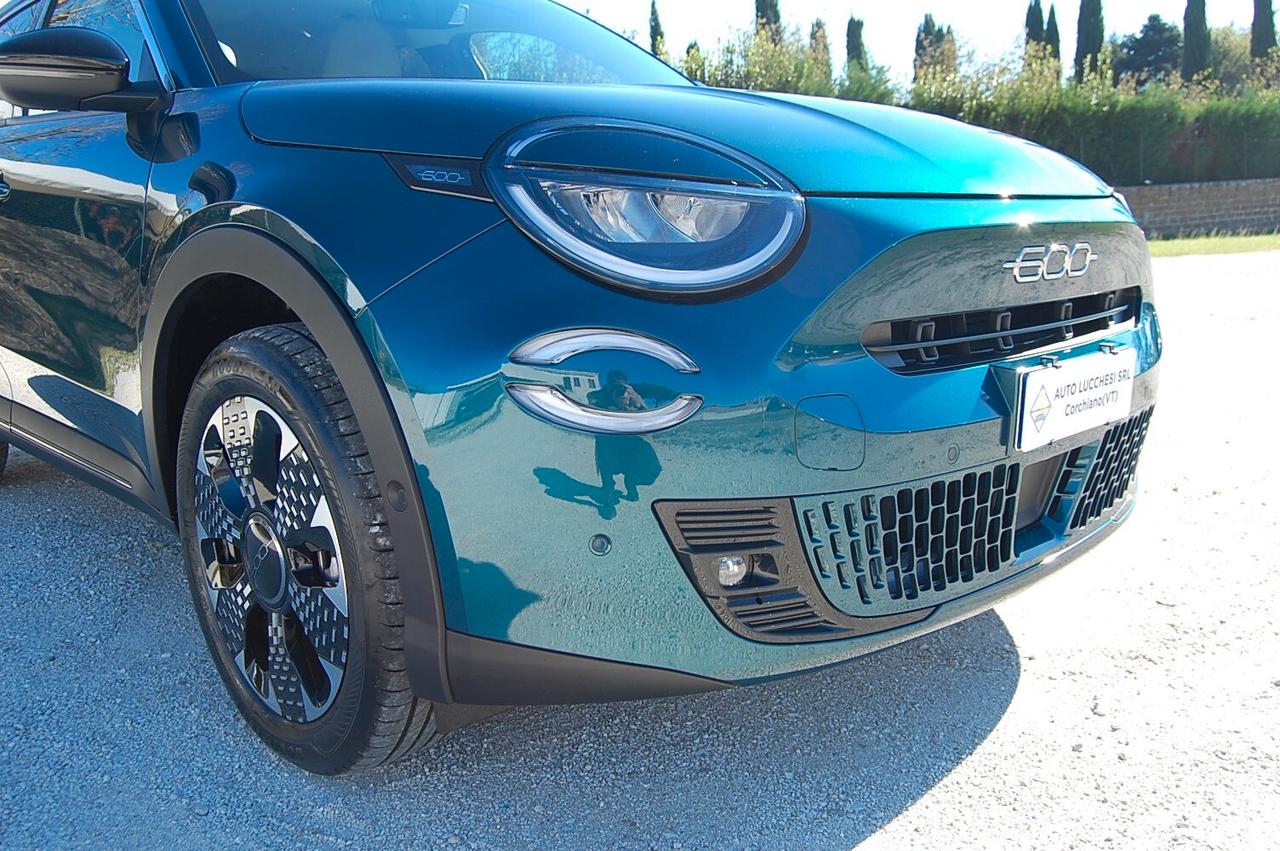 Fiat 600 Hybrid 100 CV DCT MHEV