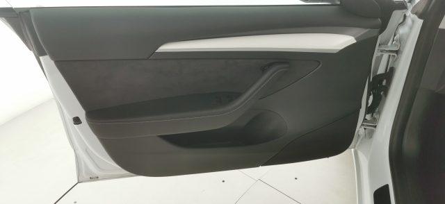 TESLA Model 3 RWD
