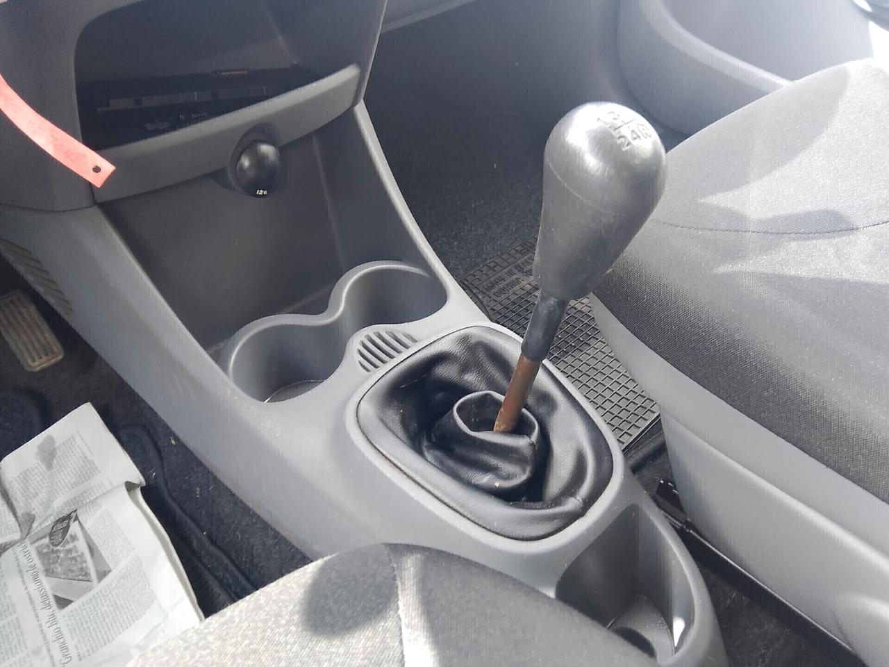 Toyota Aygo 1.0 12V VVT-i 5 porte Now