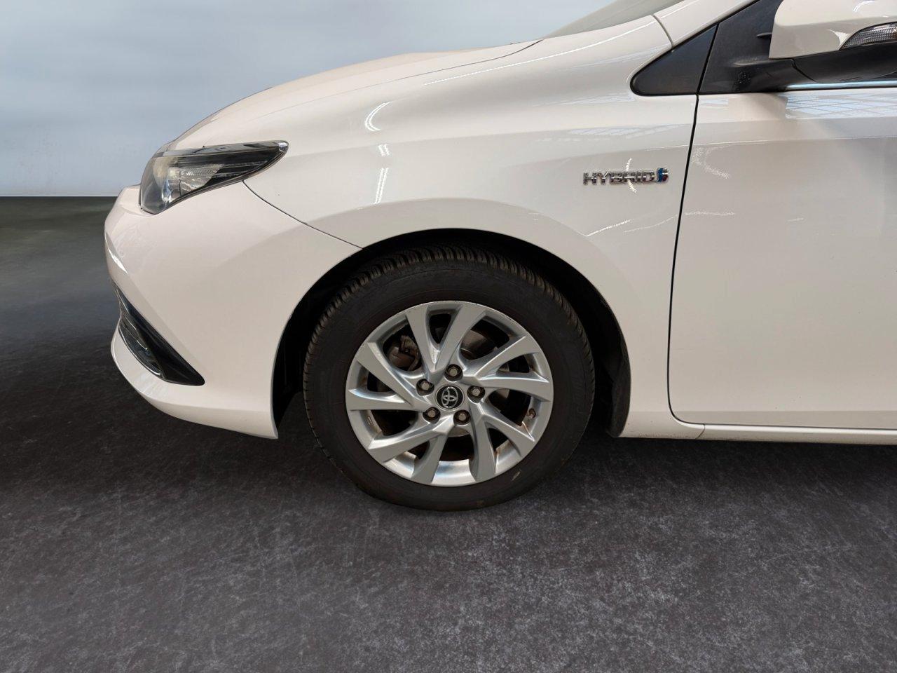Toyota Auris 5 Porte Auris 1.8h Active cvt