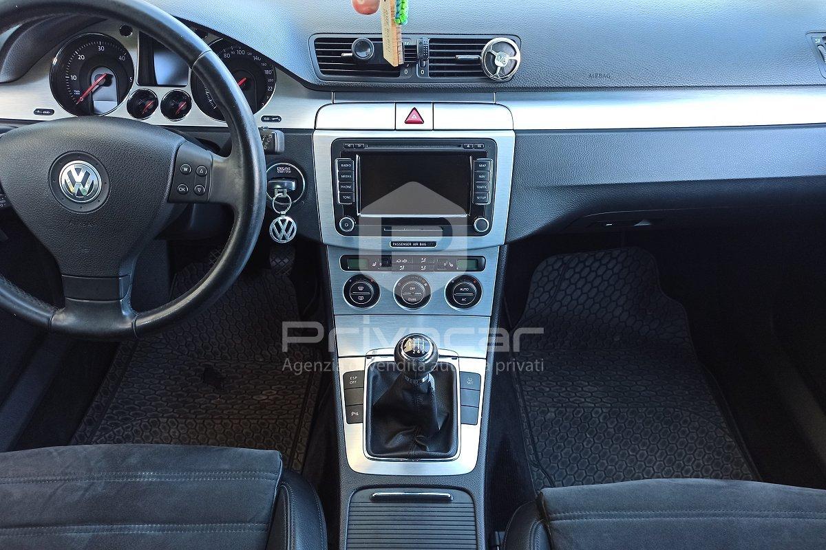 VOLKSWAGEN Passat 2.0 TDI DPF Var. Highline