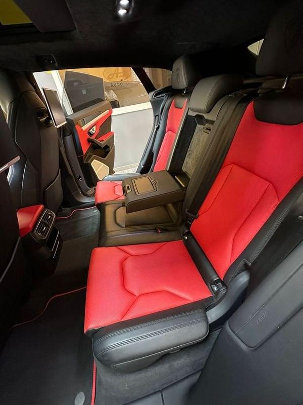 Lamborghini Urus Possibilità agevolazione pagamento con subentro leasing