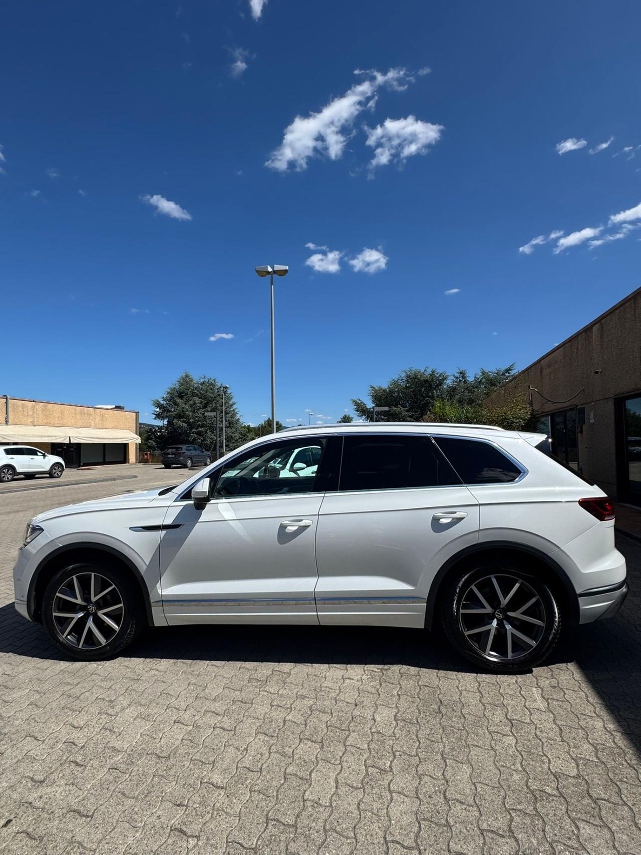 Volkswagen Touareg 3.0 V6 TDI SCR Elegance