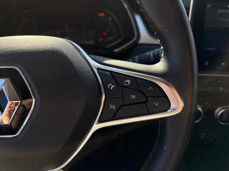 Renault Captur 1.6 E-TECH Hybrid Intens Auto