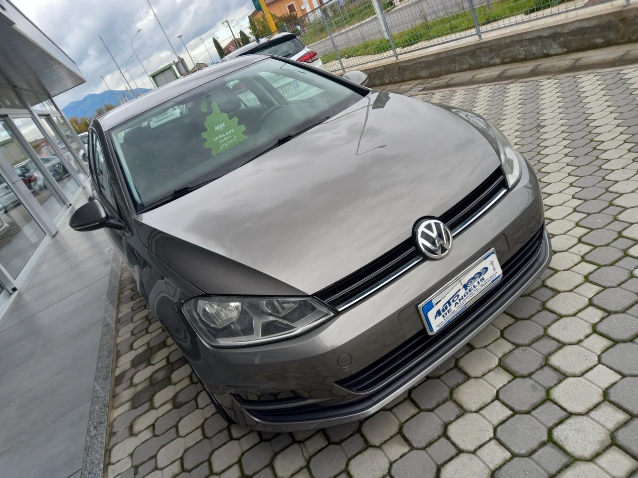 Volkswagen Golf 1.6 TDI 105 CV ** BLUEMOTION TECHNOLOGY ** 5 PORTE