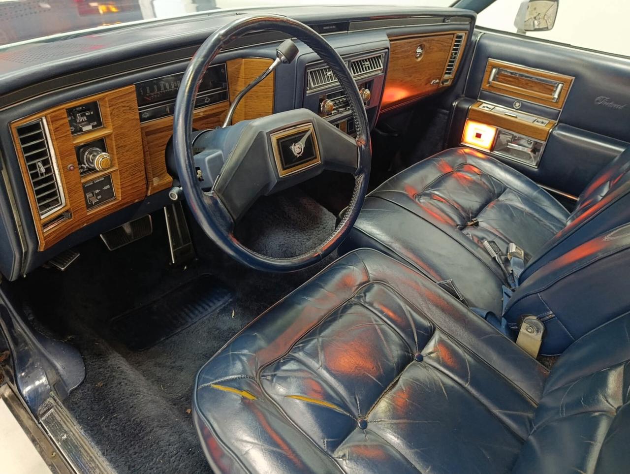 Cadillac Fleetwood BROUGHAM