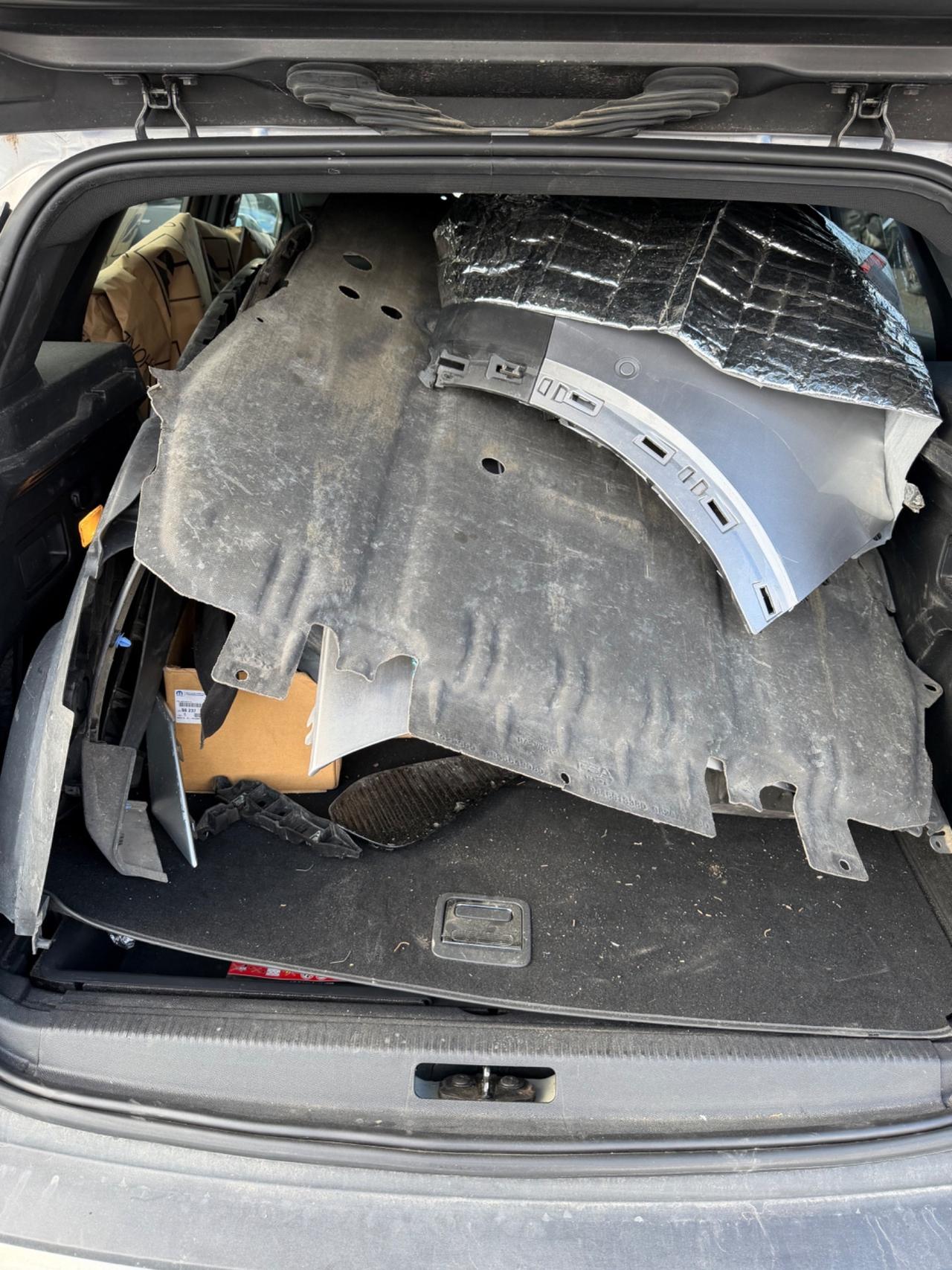 Peugeot 3008 Hybrid4 300 e-EAT8 Allure Pack