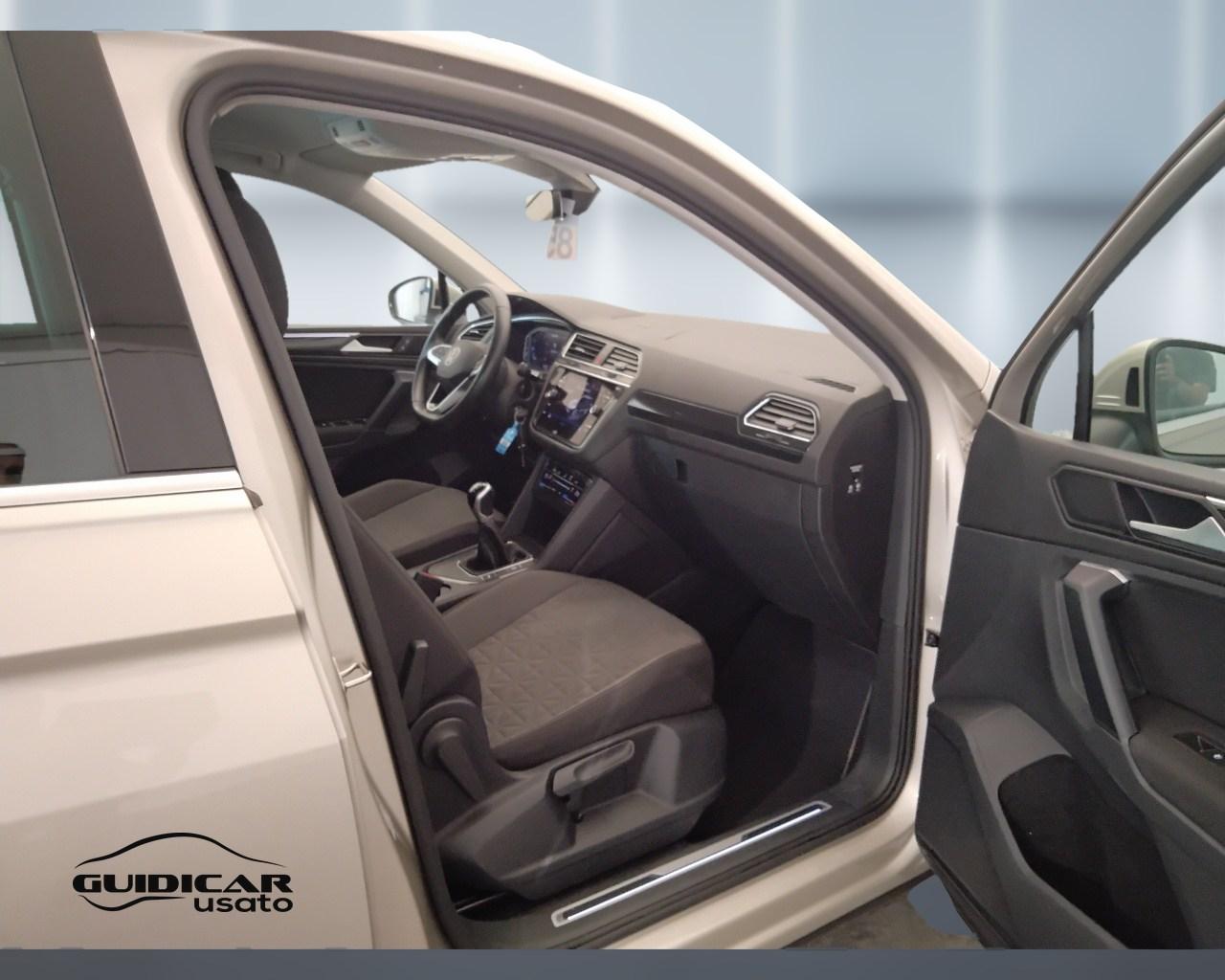 VOLKSWAGEN Tiguan II 2021 - Tiguan 1.5 tsi Life 130cv