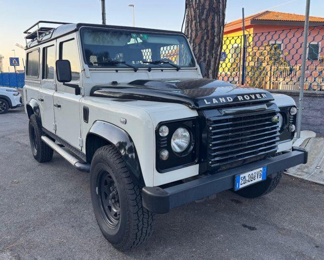 LAND ROVER Defender 110 2.4 TD4 Station Wagon SE