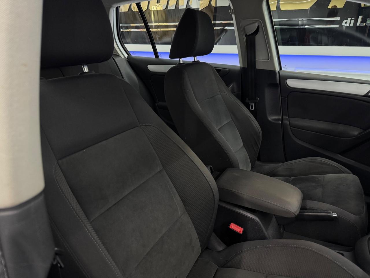 Volkswagen Golf 1.6TDI Highline fULL oPTIONAL