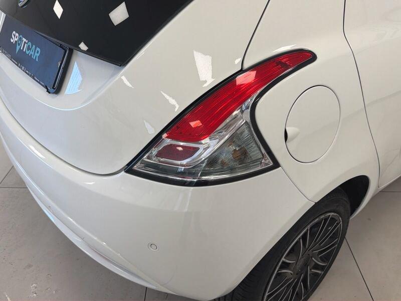 Lancia Ypsilon 1.2 69cv Start& Stop Gold