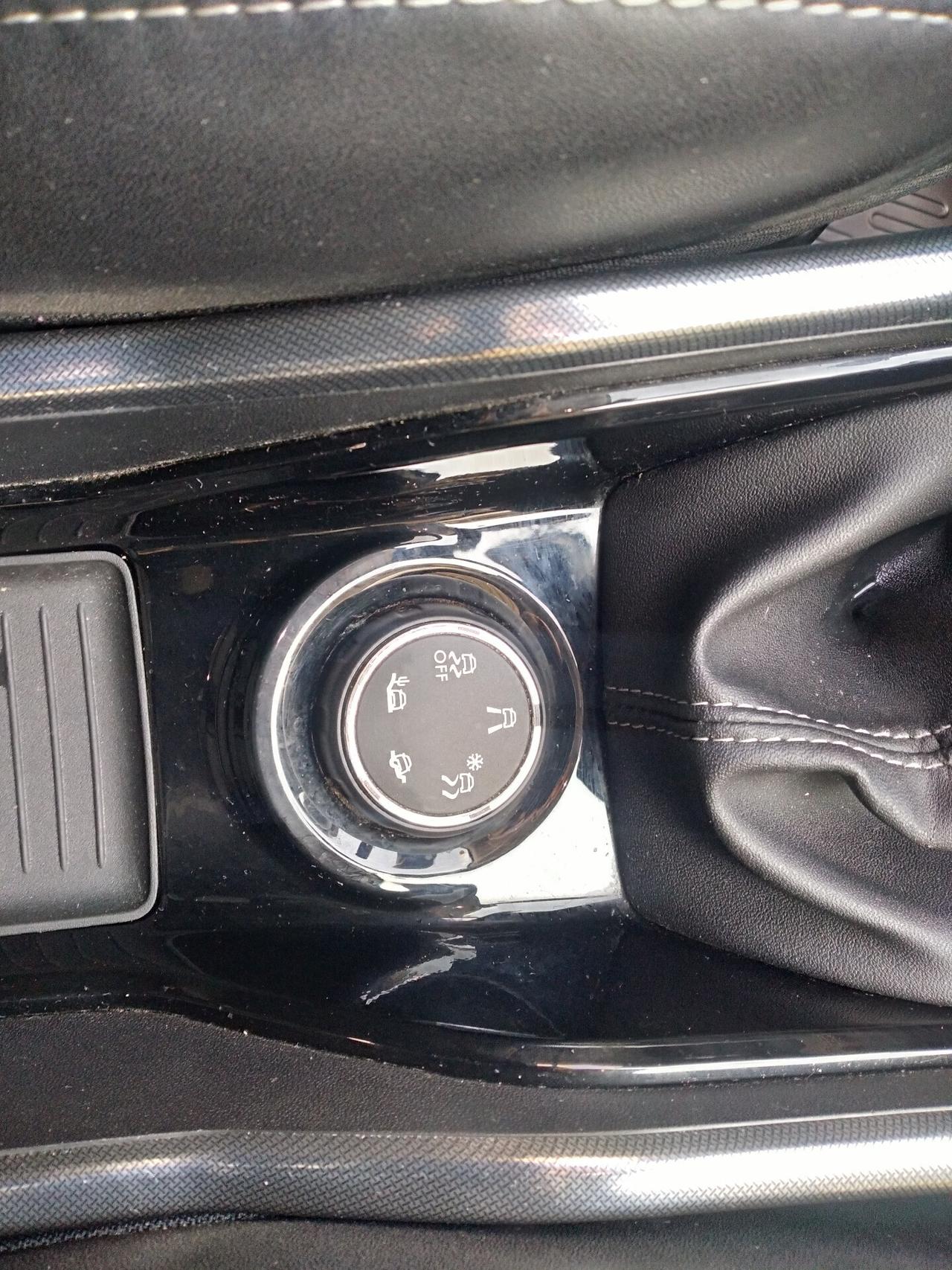 Peugeot 2008 BlueHDi S&S Black Matt