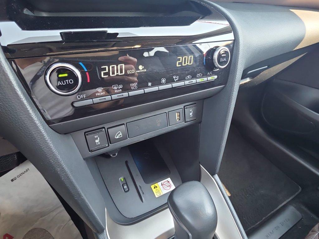 TOYOTA Yaris cross 1.5h lounge awd-i 116cv e-cvt del 2024