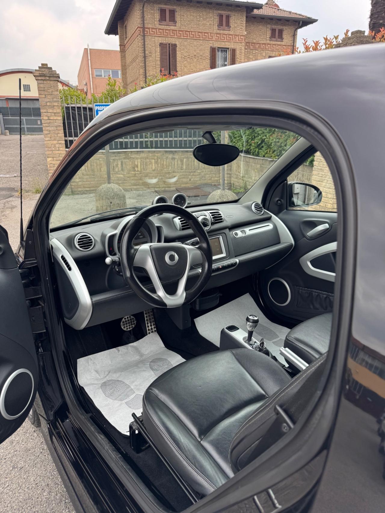 Smart ForTwo 1000 75 kW cabrio BRABUS Xclusive