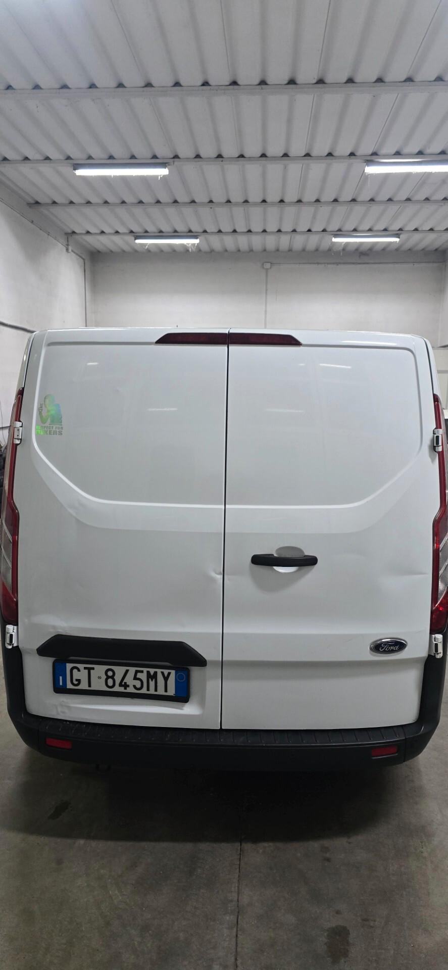 Ford Tourneo Custom 320 2.0 TDCi 130CV PC Trend