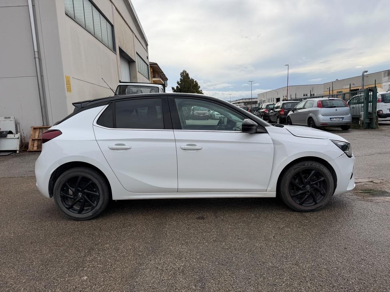 Opel Corsa 1.2 Elegance AUTO INCIDENTATA