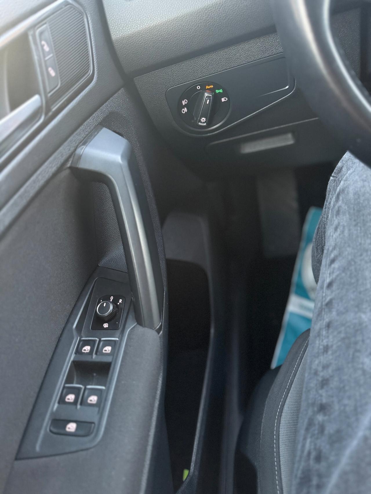 Volkswagen Tiguan 1.6 116CV R-LINE