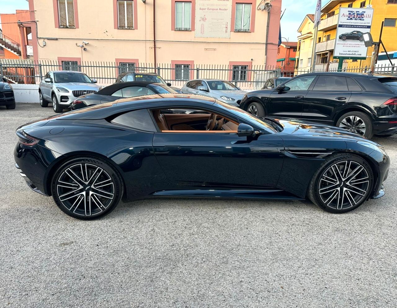 ASTON MARTIN DB12 V8 COUPE 680CV - IVA - GARANZIA ESTESA 2028