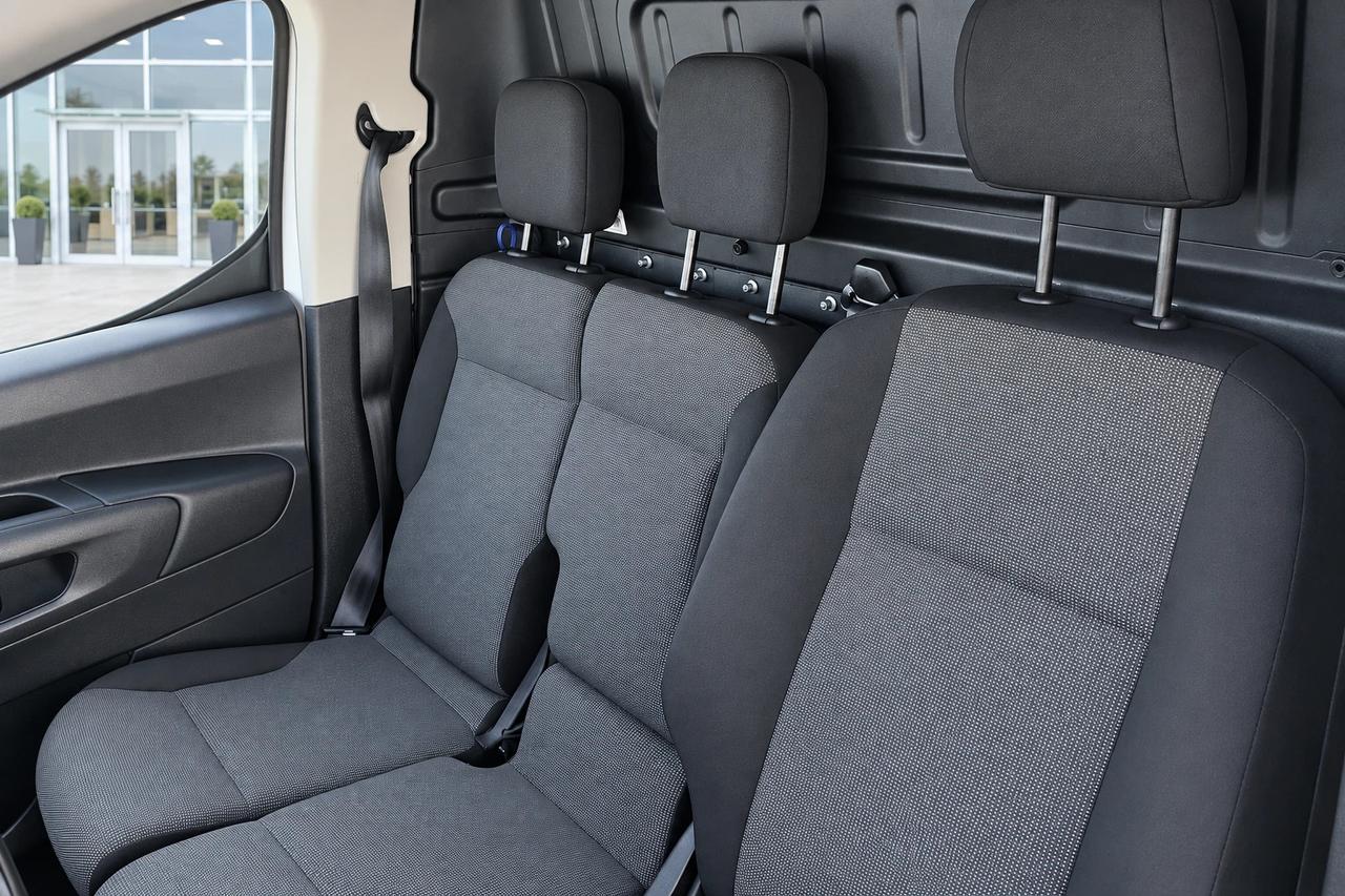 Peugeot Partner --- L2 BlueHDi 100CV Premium +IVA