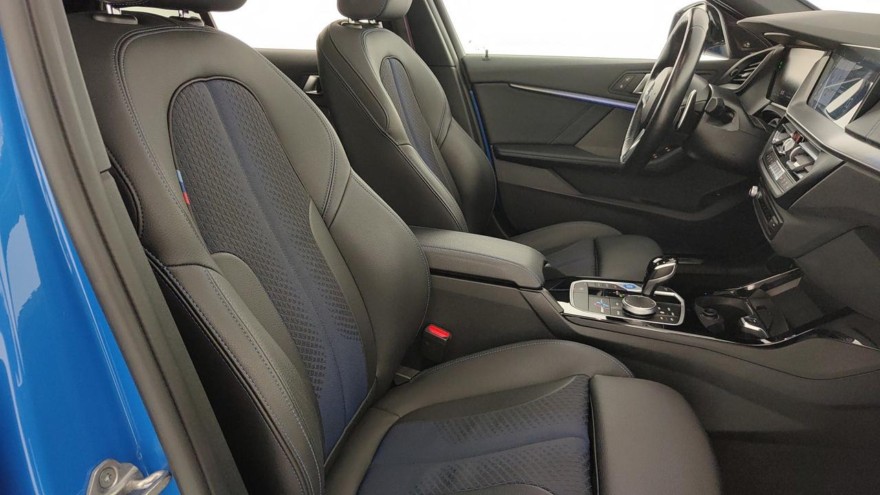 BMW Serie 1 F40 - 118d Msport auto