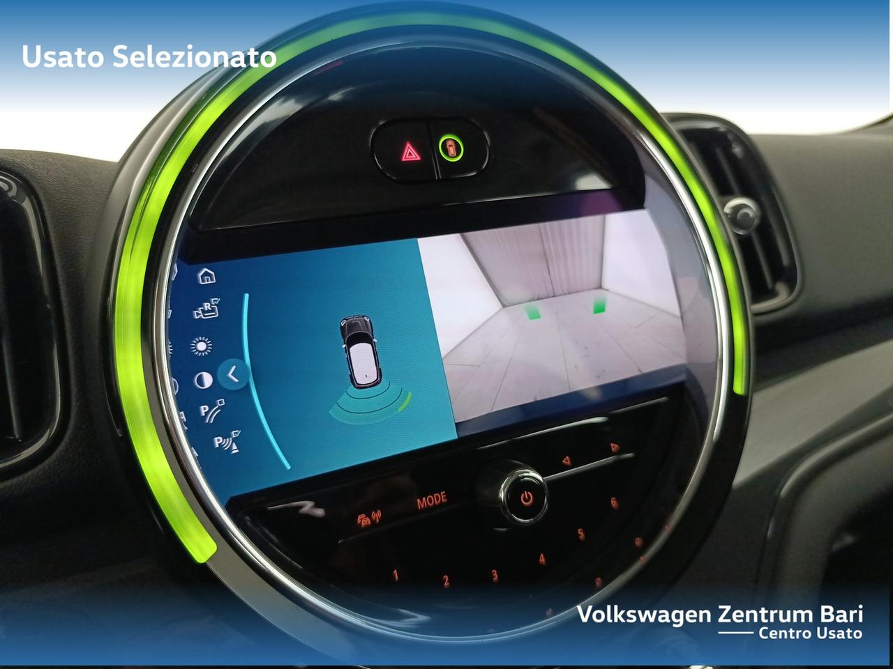 Mini Countryman 2.0 cooper d essential auto