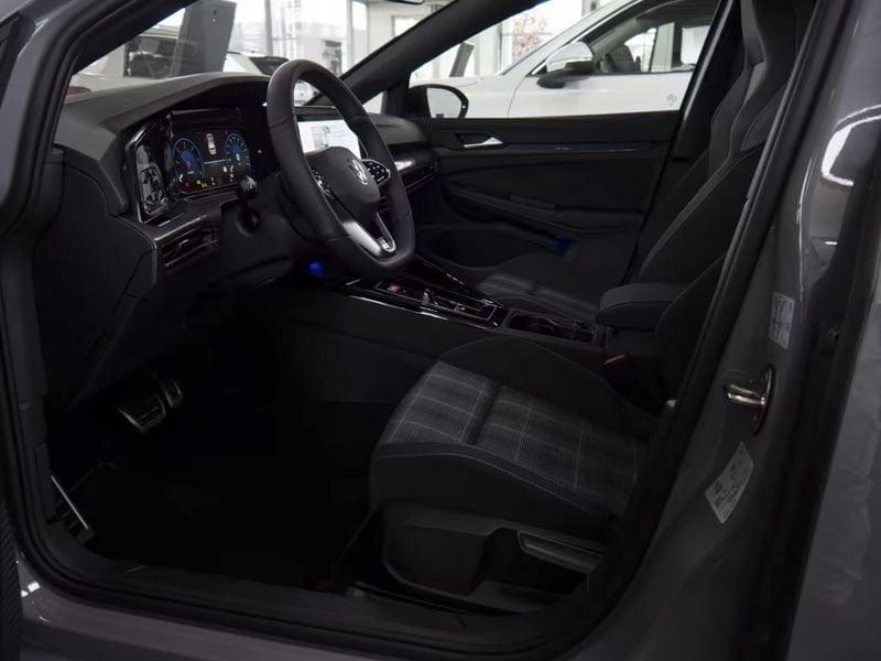 Volkswagen Golf 2.0 TDI GTD DSG MATRIX LED HARMAN KARDON CAMERA