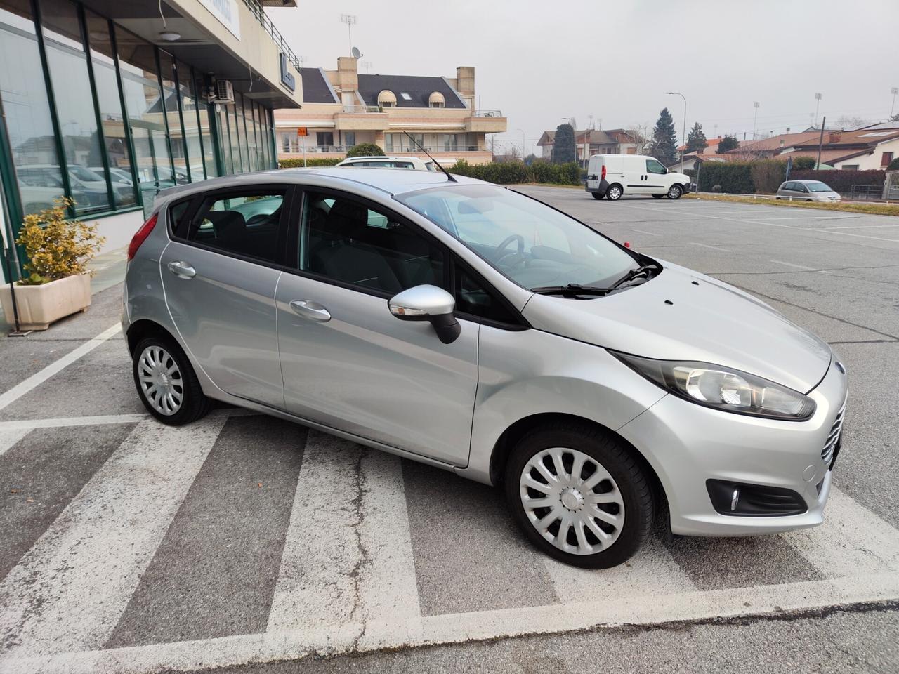 Ford Fiesta 1.4 5 porte GPL NEOPATENTATI