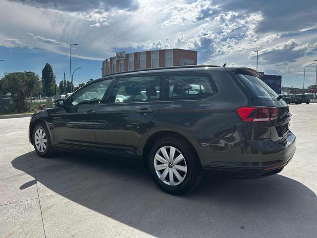 VOLKSWAGEN Passat Variant 2.0 TDI SCR EVO Business "PARI AL NUOVO"