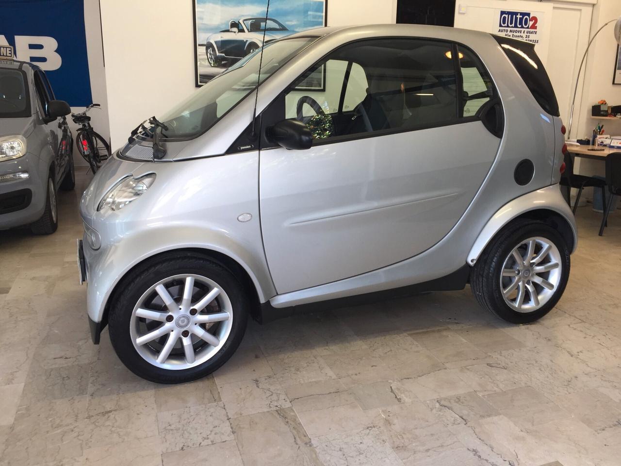 Smart ForTwo 700 coupé passion (45 kW) X NEOPATENTATI