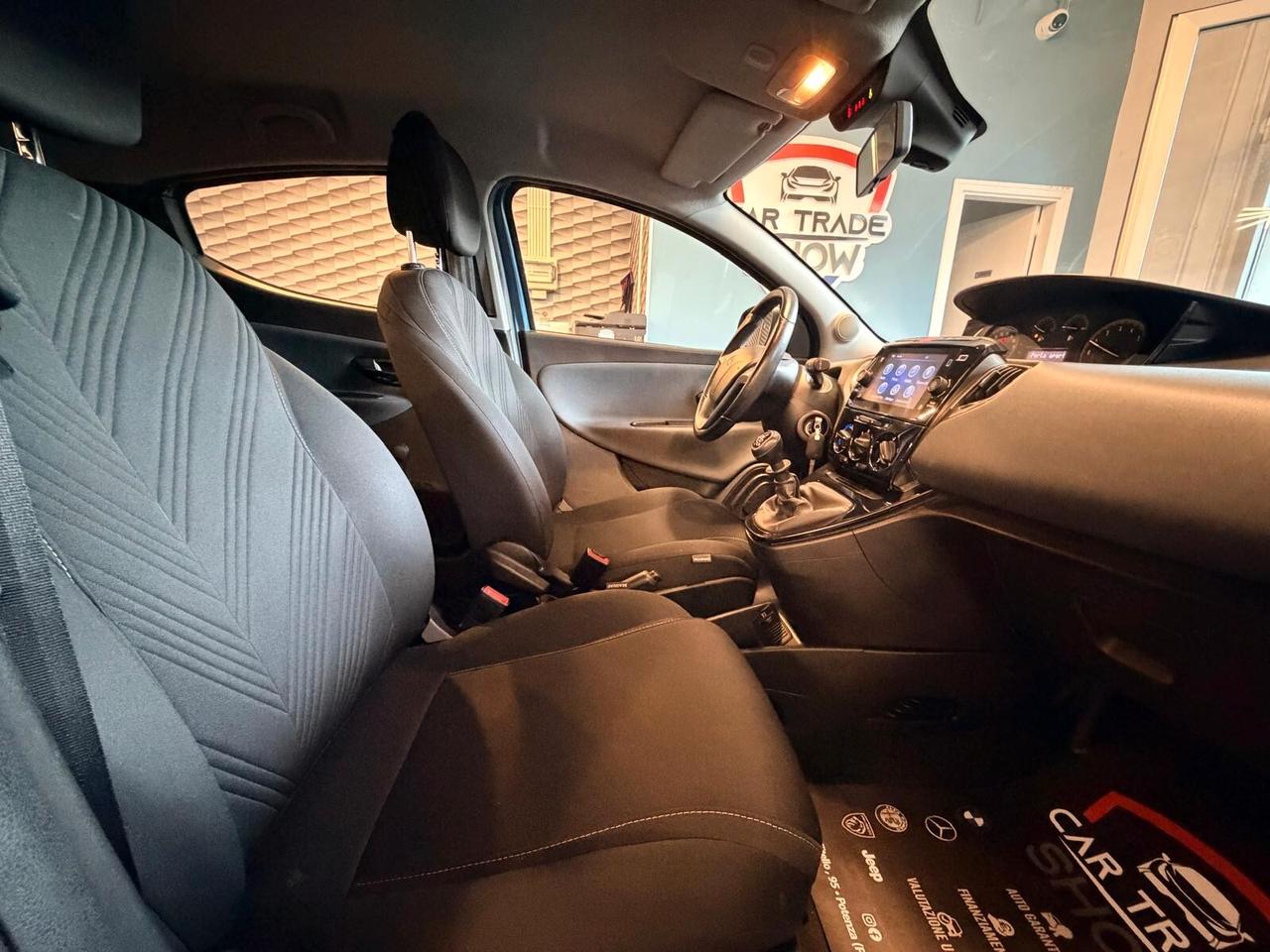 Lancia Ypsilon 1.0 FireFly 5 porte S&S Hybrid Gold 2022