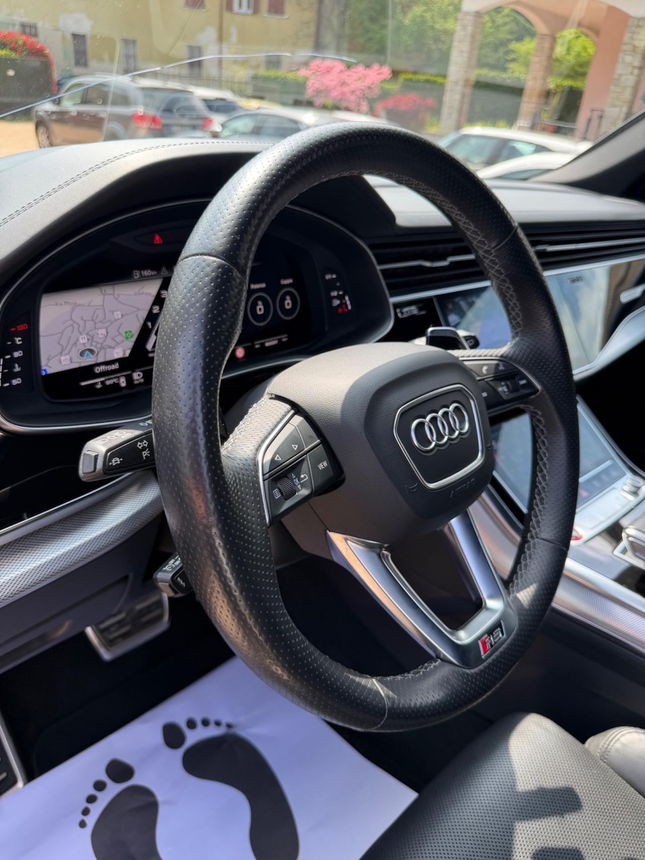 Audi RSQ8 TFSI V8 QUATTRO CARBOCERAMIC BANGOLUFSEN