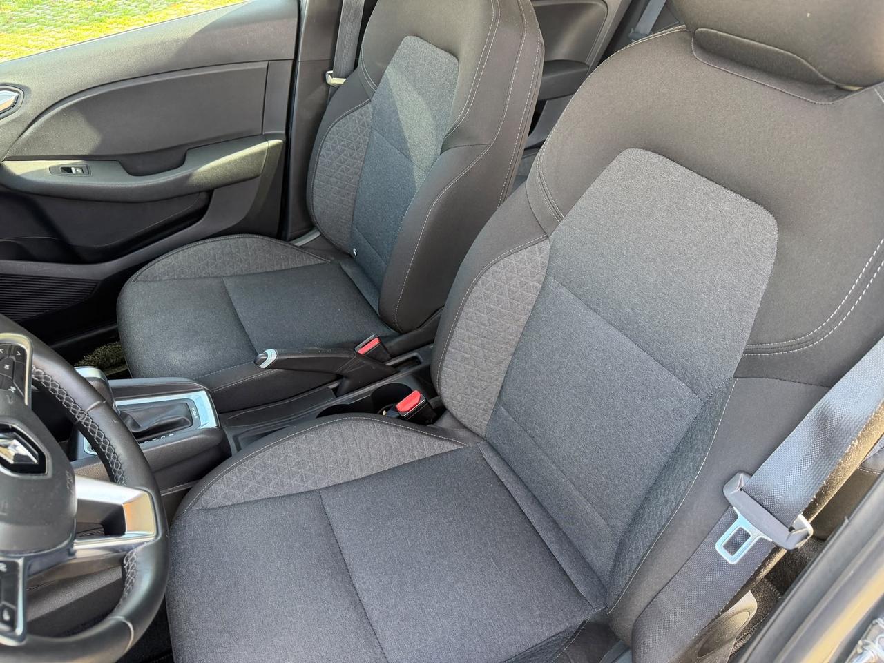 Renault Clio Full Hybrid E-Tech 140 CV 5 porte
