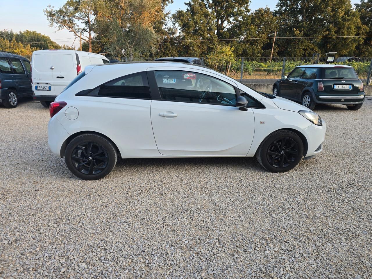 Opel Corsa 1.4 90CV GPL Tech Coupé b-Color