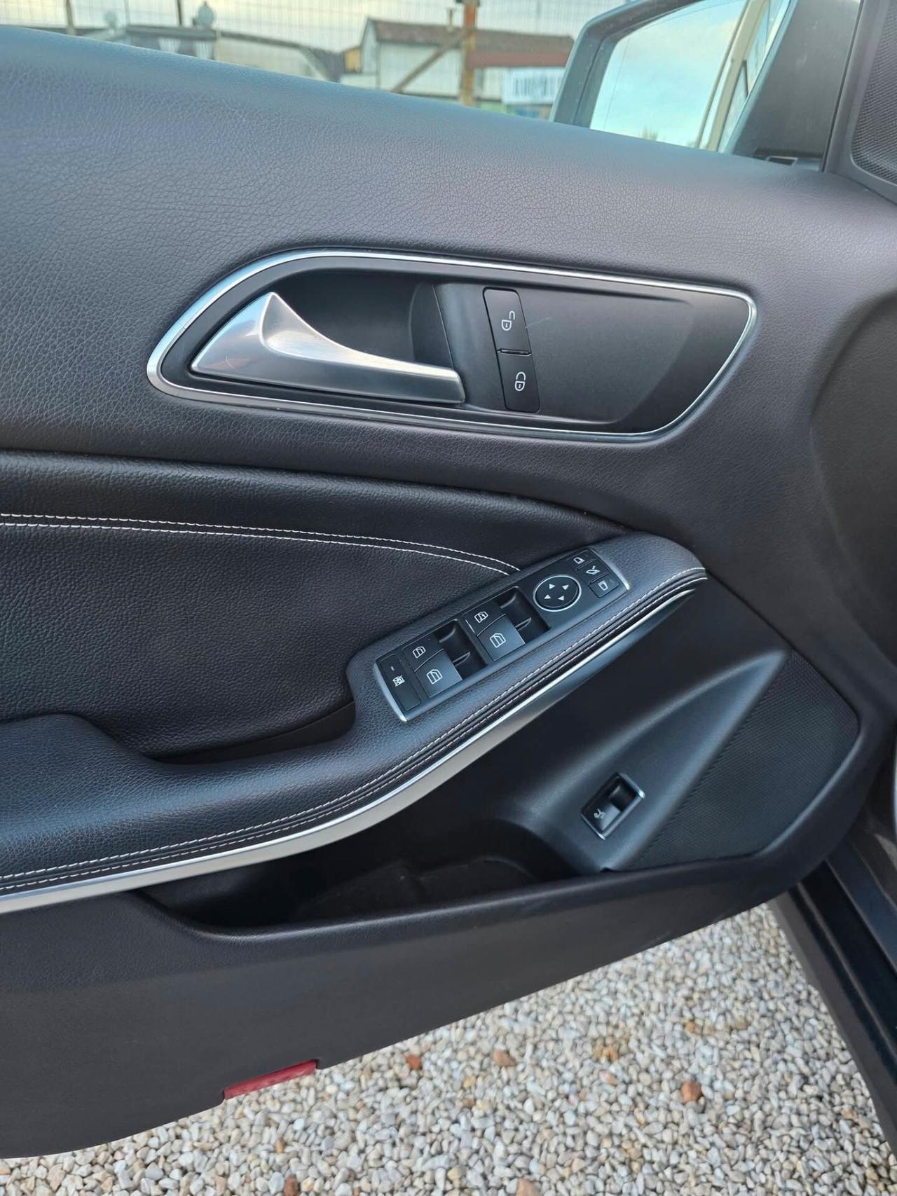 Mercedes-benz GLA 180 d Sport