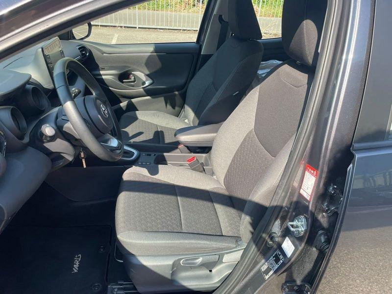 Toyota Yaris Hybrid Trend MY22