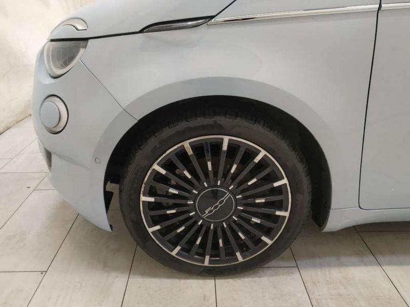 FIAT 500 42 kWh La Prima