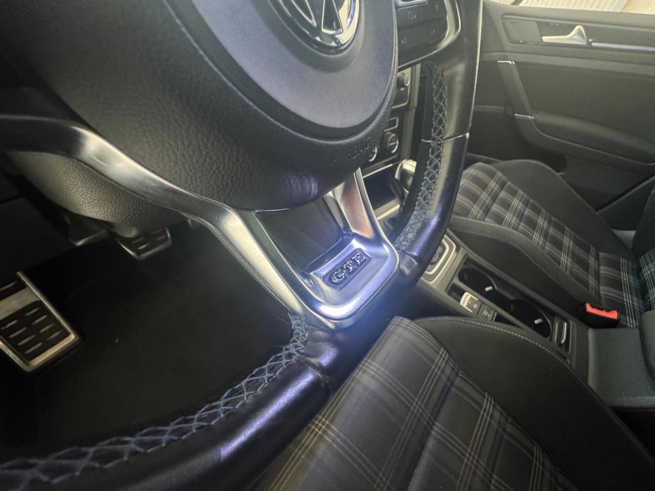 VOLKSWAGEN Golf GTE 1.4 TSI DSG